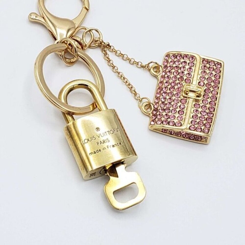Authentic Louis Vuitton Gold Padlock 🔒 Key Set w/ Unbranded Bag Charm - Picture 4 of 6